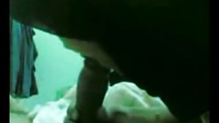 Zadivljujuća beba Ariana Marie svom ljubavniku pruža nezaboravan drzač stopala. Ona također puše u njegovu mesnatu motku i zabije joj šlic. Na kraju, tip prska cumshot-e po svojim seksi puzama. Pogledajte uzbudljiv porno video fetiš stopala u kojem se pojavljuje ljupka djevojka Ariana Marie.